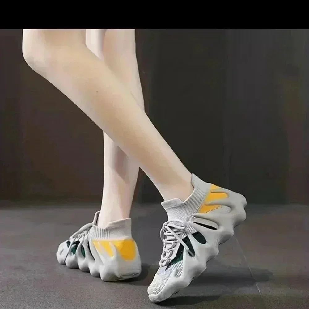 > New no tag,  very light  women's snickers - Picture 10 of 11